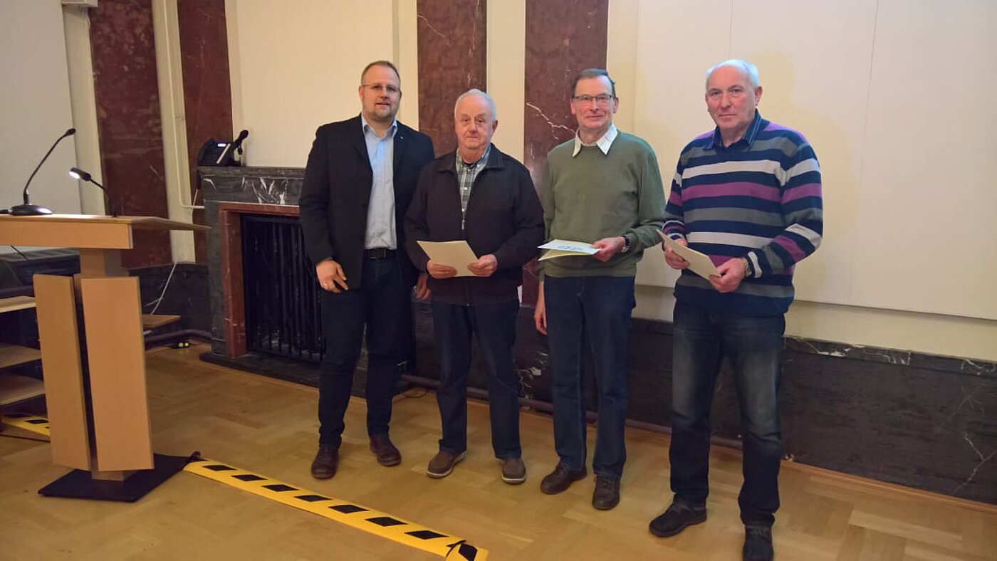 Mitgliederversammlung der StOGr. Ostsachsen v.l.n.r.: RAI Torsten Friedrich, TAI a.D. Johannes Sieber, TRHS a.D. Ulrich Techert, TRHS a.D. Klaus Jahr
Mitgliederversammlung der StOGr. Ostsachsen