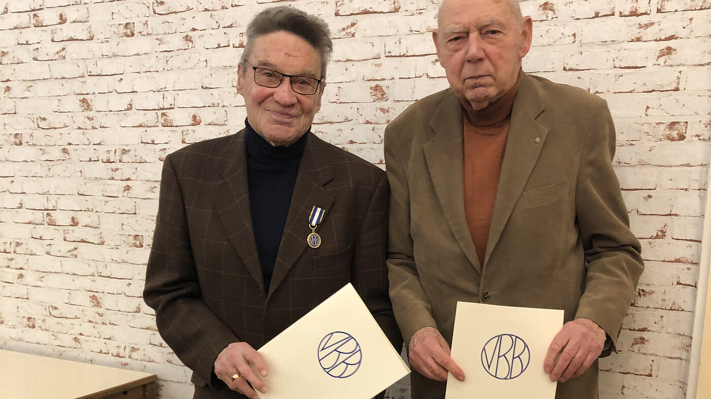 Kollege Christian Hansen (li.) und StOGrpVors. Hans Otto Wulf. Kollege Christian Hansen (li.) und StOGrpVors. Hans Otto Wulf. Kollege Christian Hansen (li.) und StOGrpVors. Hans Otto Wulf.