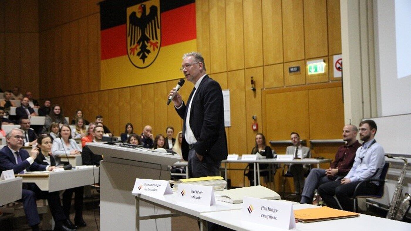 Festakt 03/24 Festredner Erster Direktor BAPersBw Thomas Uhle Festakt 03/24
