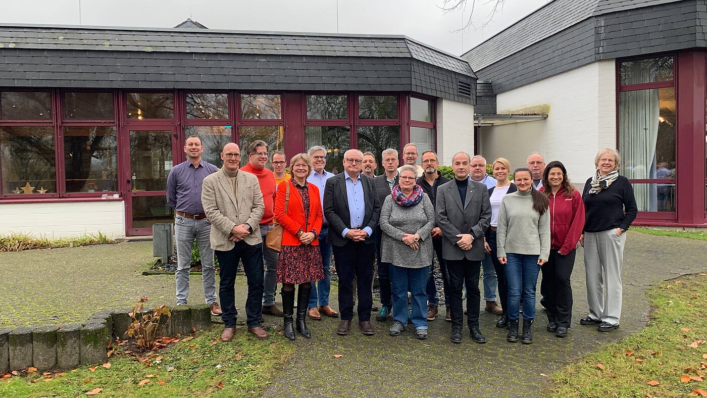 Bericht_Dienstrecht komprimiert Bericht_Dienstrecht komprimiert