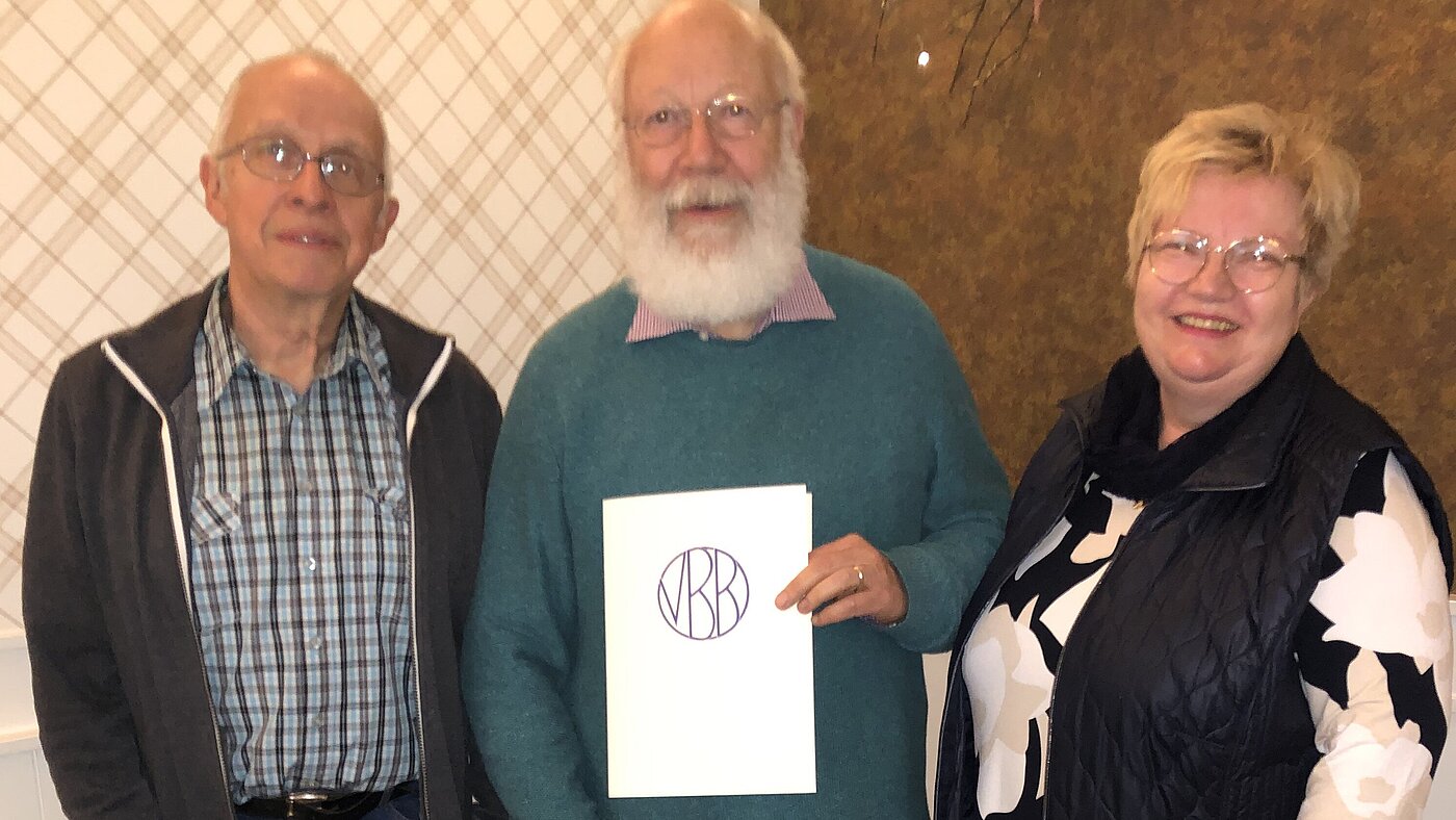 V. li.: Holger Bähr, Koll. Jörg Degenhardt, Marita Wüstenberg V. li.: Holger Bähr, Koll. Jörg Degenhardt, Marita Wüstenberg V. li.: Holger Bähr, Koll. Jörg Degenhardt, Marita Wüstenberg