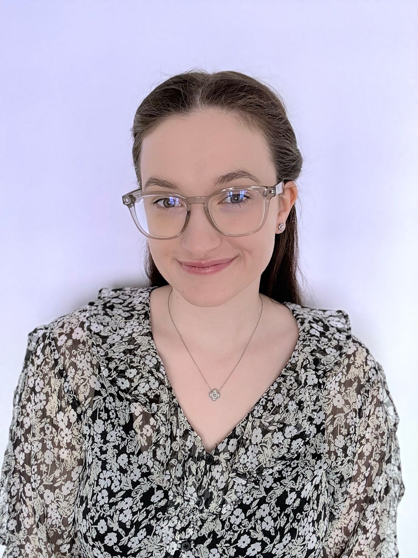 Portraitfoto_Kimberley_Vogel