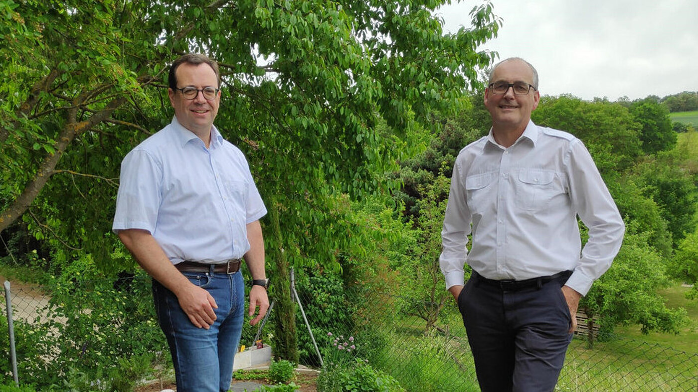 Dr. Hans LIesenhoff im Gespräch mit Alexander Heß Wachstumsklima in der Natur und im VBB. Links Alexander Heß, rechts Dr. Hans Liesenhoff Dr. Hans LIesenhoff im Gespräch mit Alexander Heß