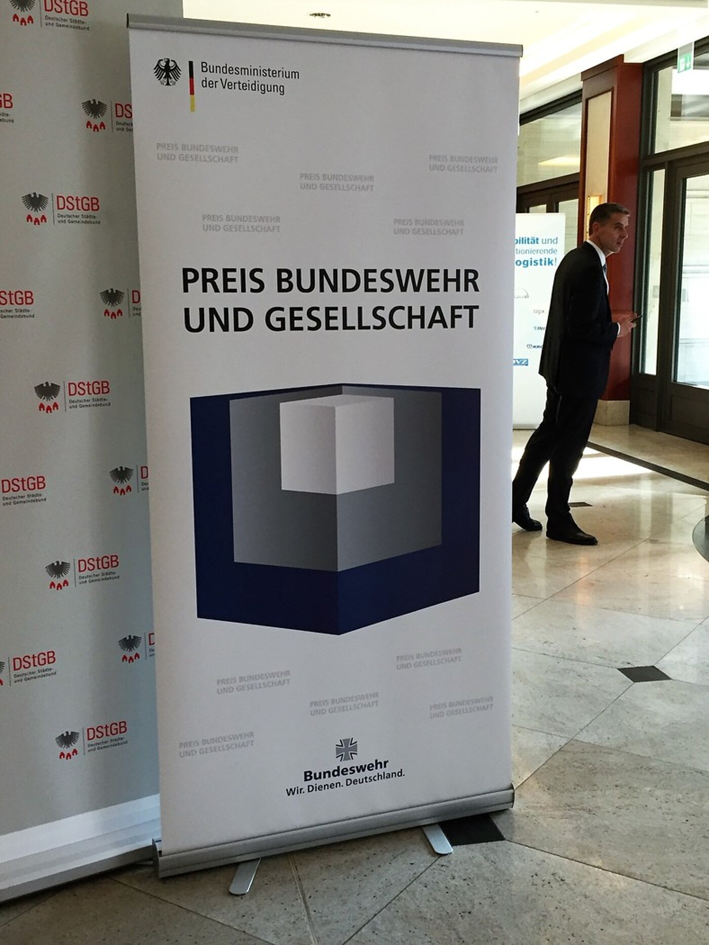 Preis "Bundeswehr und Gesellschaft" 2017 Preis "Bundeswehr und Gesellschaft" 2017