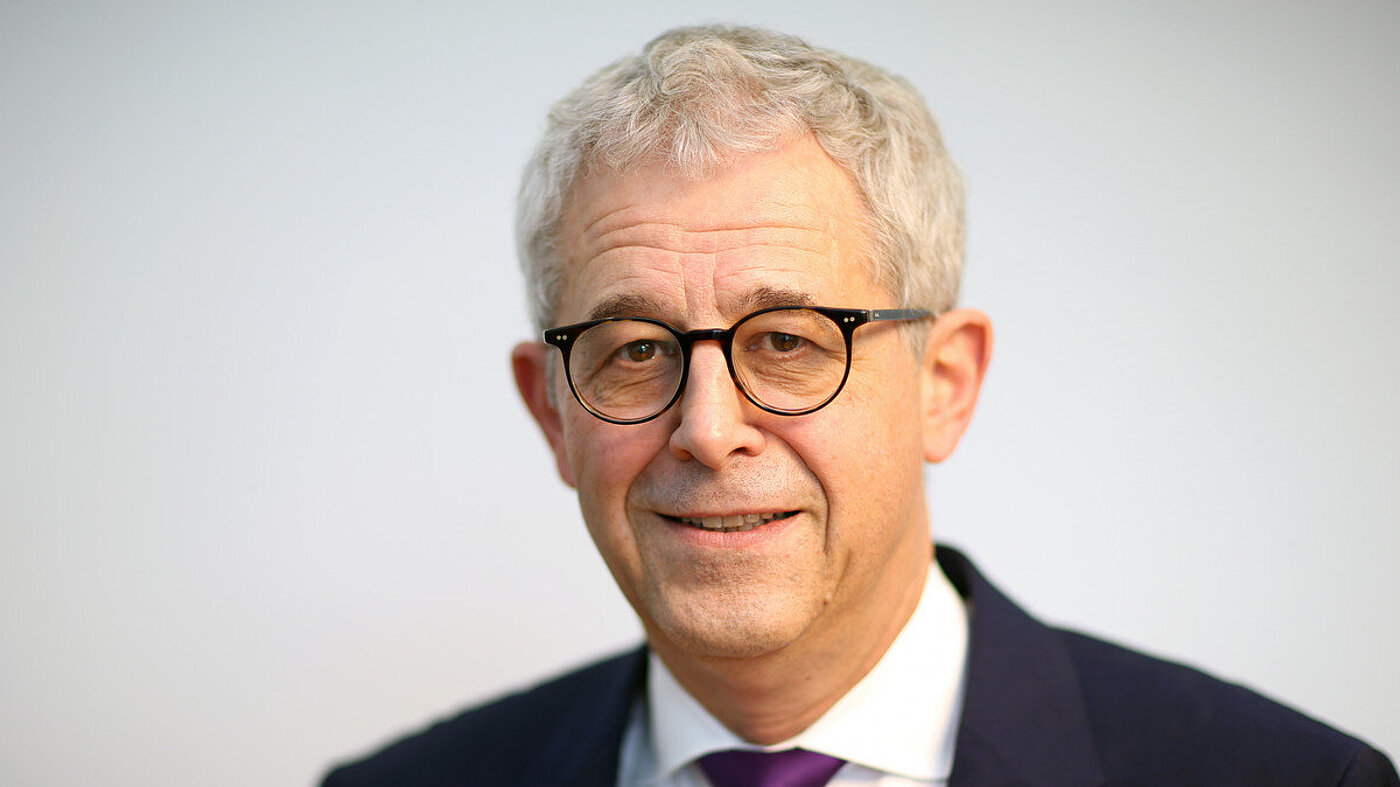 Staatssekretär Gerd Hoofe Staatssekretär Gerd Hoofe