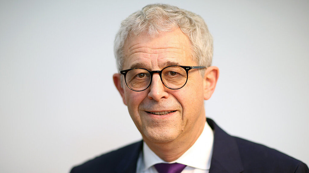 Staatssekretär Gerd Hoofe Staatssekretär Gerd Hoofe