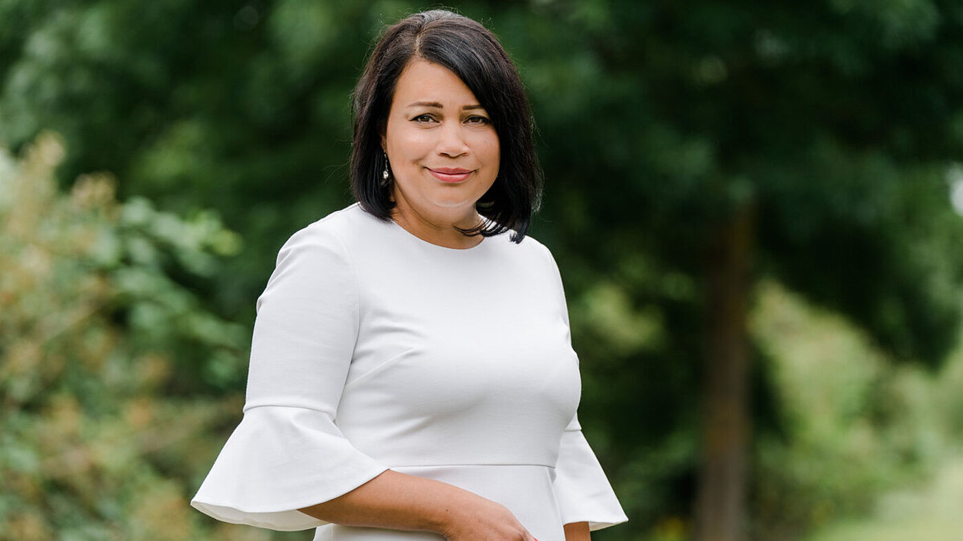 Milanie Hengst - Vorsitzende dbb frauen Milanie Hengst - Vorsitzende dbb frauen