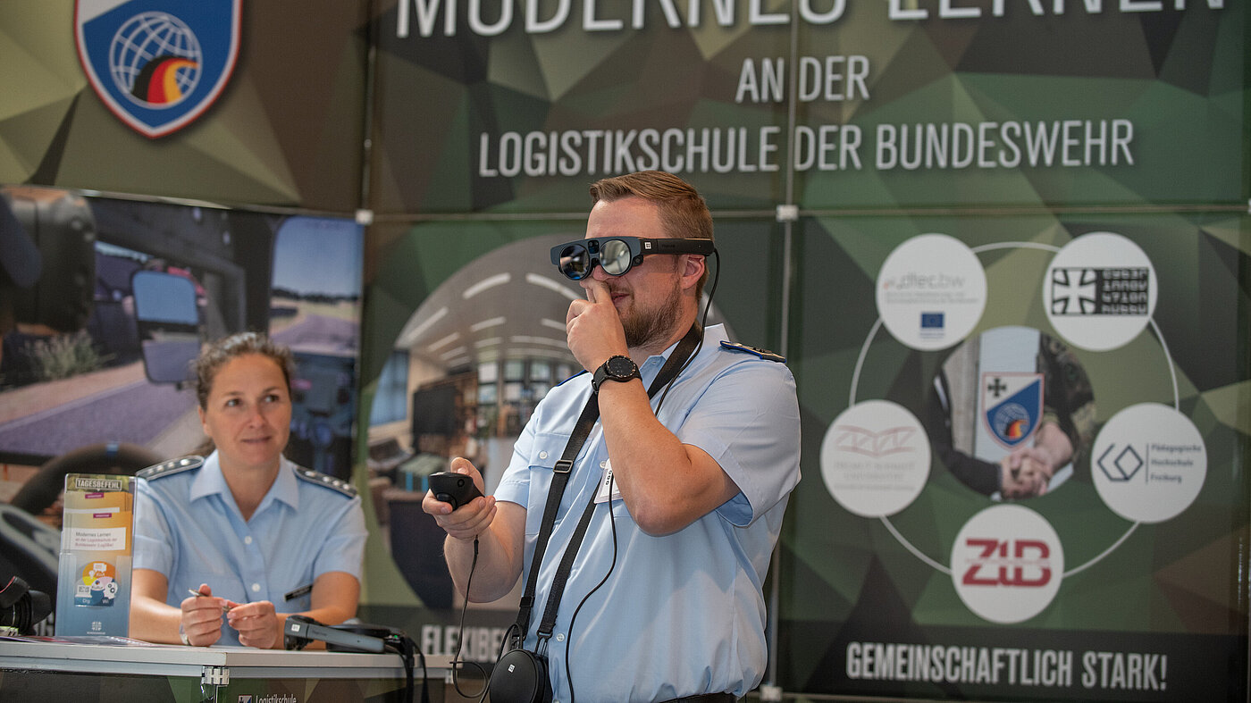 Hamburg
Helmut-Schmidt-Universität der Bundeswehr
HSU Hamburg
(Aus) Bildungskongress der Bundeswehr 2025