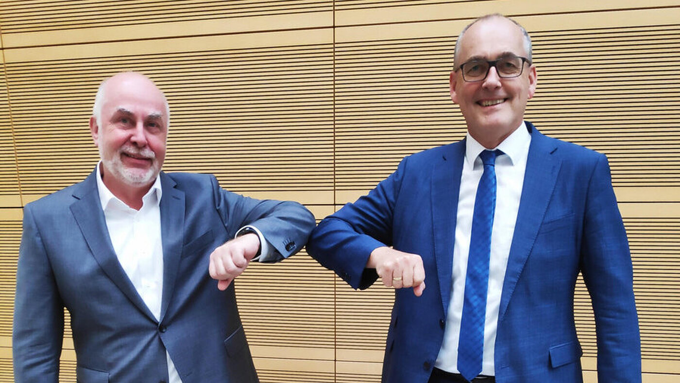 Bundesvorsitzender VBB im Gespräch mit Bundesvorsitzenden dbb, Silberbach Bundesvorsitzender VBB im Gespräch mit Bundesvorsitzenden dbb, Silberbach
