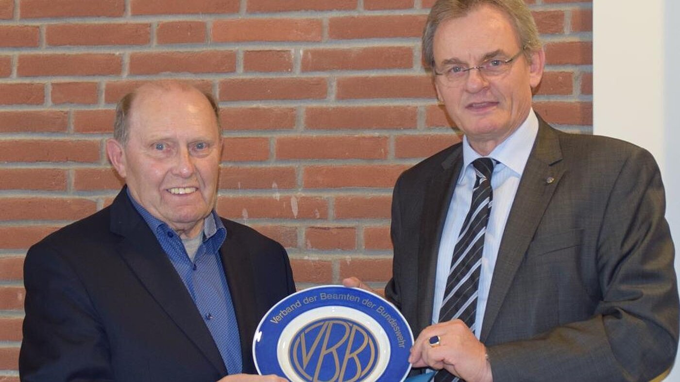 34. Seniorentreffen des Bereichs I, Ehrung von Herrn Klose 34. Seniorentreffen des Bereichs I, Ehrung von Herrn Klose