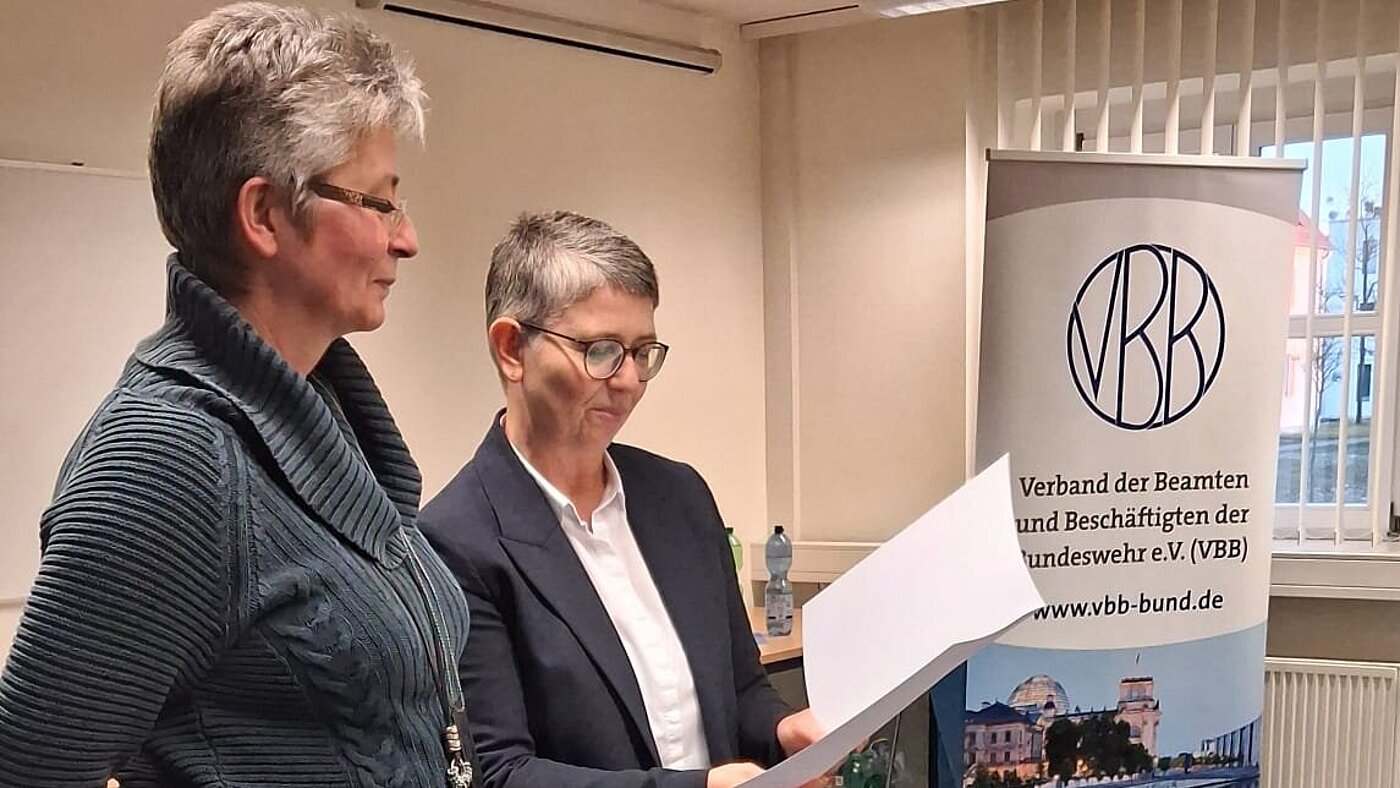 UEbergabe_Frau_Kley UEbergabe_Frau_Kley