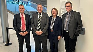 Fruehjahrsempfang__der_Personalraete_des_BAAINBw_in_Koblenz Von links nach rechts: Frank Bartz, Vorsitzender ÖPR; Klaus Schütte, Vorsitzender BPR; Markus Sonntag, Vorsitzender GPR Fruehjahrsempfang__der_Personalraete_des_BAAINBw_in_Koblenz