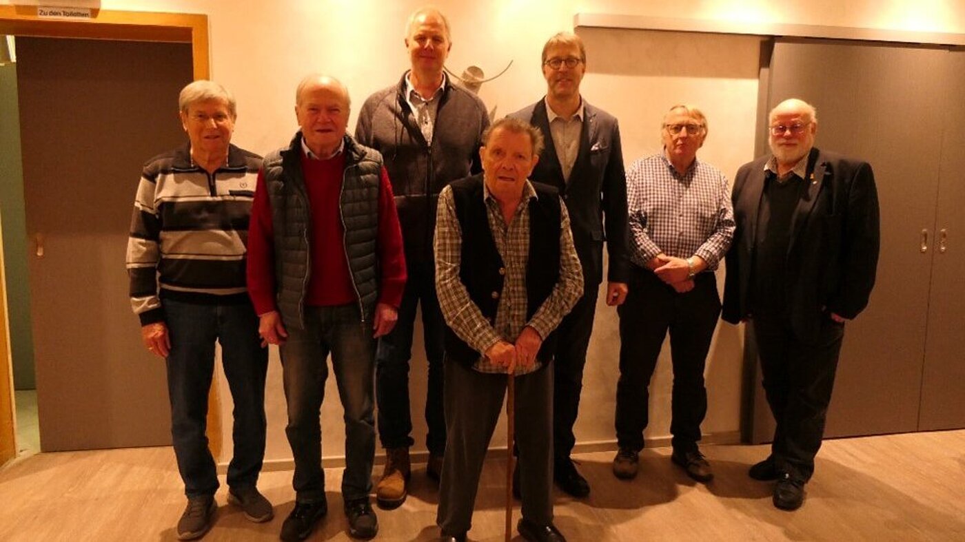 20240124_StOGrp_Diepholz Rudolf Moheit, Peter Heise, Ludger Götting, Klaus Köhler, Vorsitzender Wilhelm Kahling-Becker,
Wilhelm Fangmann und Bereichsvorsitzender Karl Nowotny (von links)