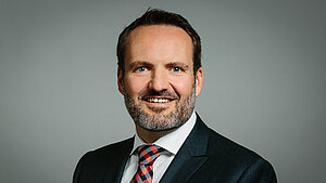Philip von Haehling, BwConsulting Seit September 2016 ist Philip von Haehling Geschäftsführer der BwConsulting Philip von Haehling, BwConsulting