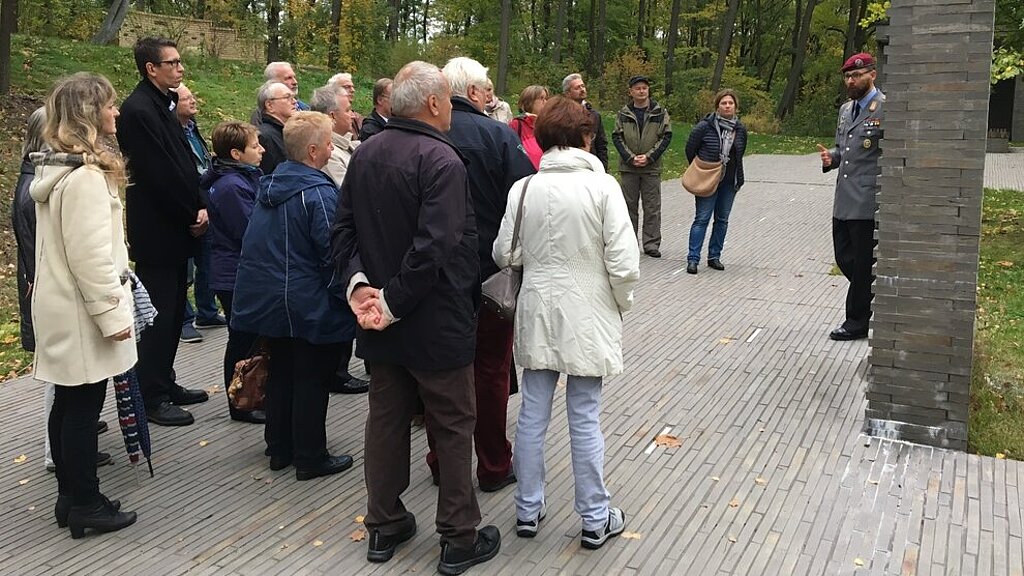 StOGrpen Berlin I & II besuchen Wald der Erinnerung und Einsatzführungskommando StOGrpen Berlin I & II besuchen Wald der Erinnerung und Einsatzführungskommando