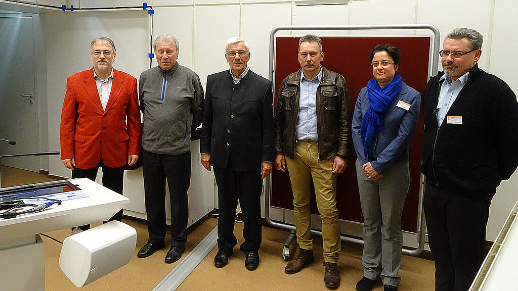 Beginn des Veranstaltungsprogramms der StOGr Mannheim Frank Christoph (stv. Vorsitzender), Herbert Rösch (Sprecher Ruhestandsbeamte), Dr. Nikolaus Steinebach, Jürgen Kilian, Kristin Fregien, Carsten Devantier (v.l.n.r.) Beginn des Veranstaltungsprogramms der StOGr Mannheim