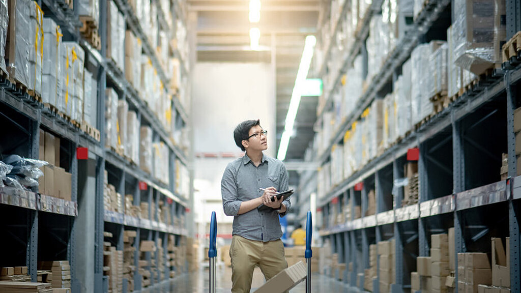 Foto zur Logistik - © zephyr_p - Fotolia.com Foto zur Logistik - © zephyr_p - Fotolia.com