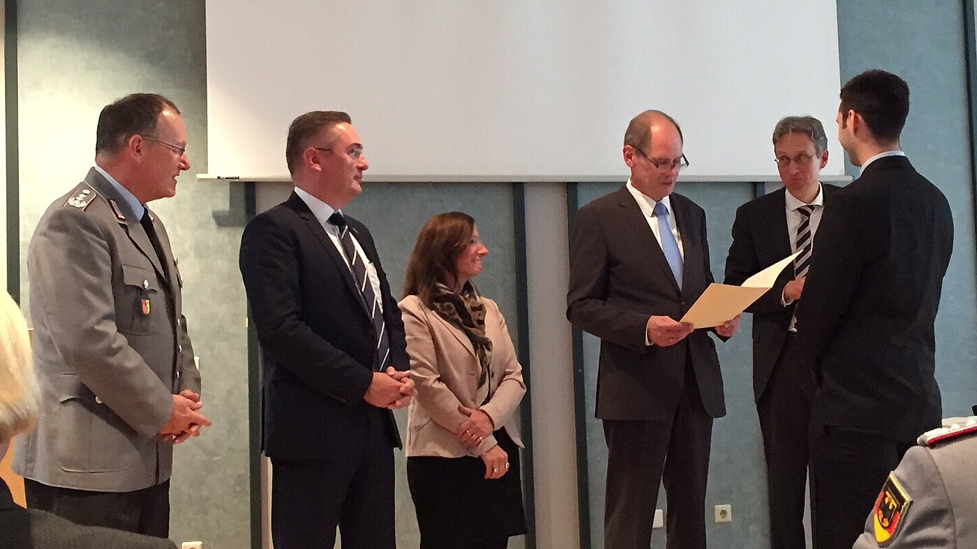 Festakt zur Ernennung und Vereidigung der Brandoberinspektoranwärter/innen Festakt zur Ernennung und Vereidigung der Brandoberinspektoranwärter/innen