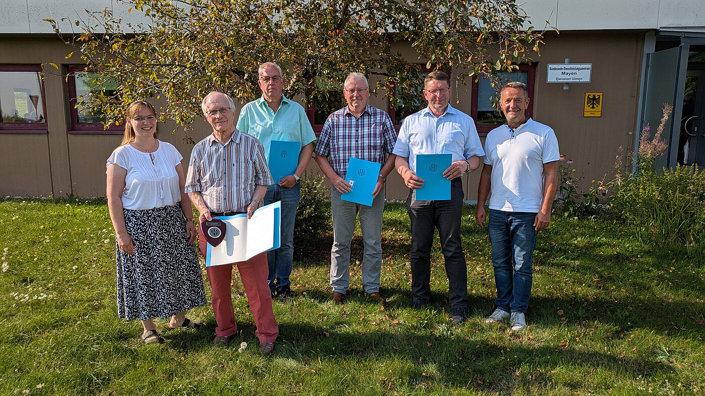Mitgliederversammlung_StGr_Vulkaneifel Die geehrten Kollegen sowie Vorsitzende der StOGrp VE und des Bereichs IV Mitgliederversammlung_StGr_Vulkaneifel
