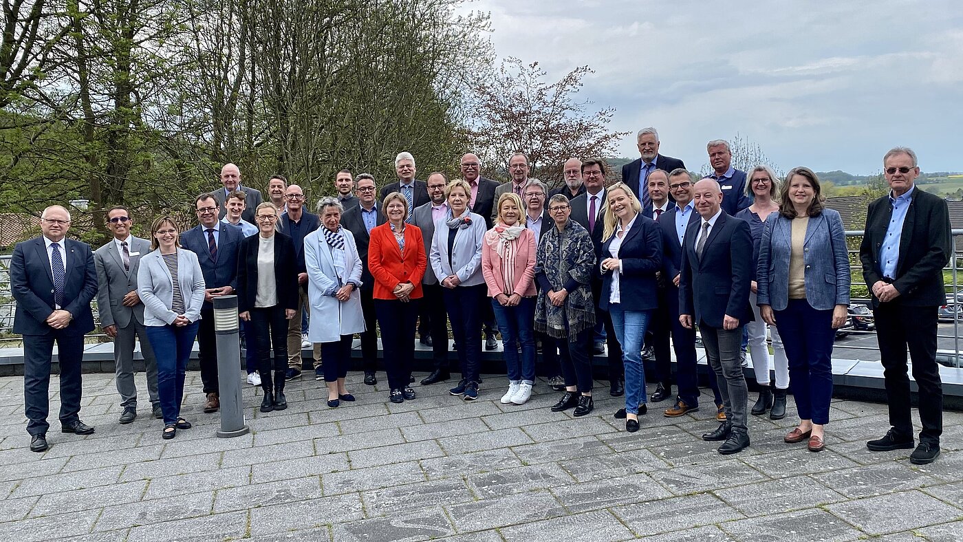 20220425_Gruppenbild_normal 20220425_Gruppenbild_normal Bundesvorstandssitzung Königswinter
